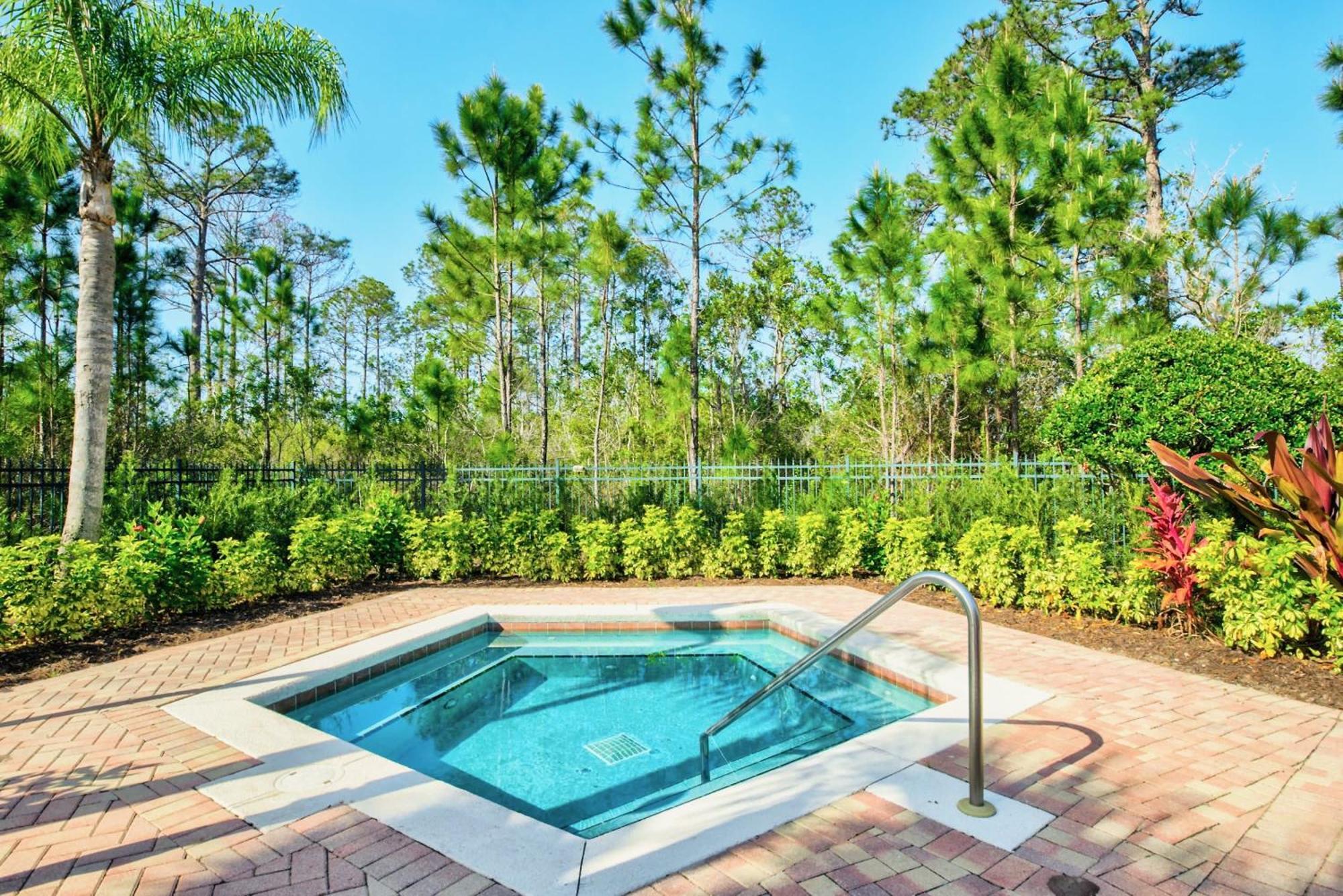 Luxury 2Br Condo - Pool & Hot Tub - Near Disney Orlando Zewnętrze zdjęcie