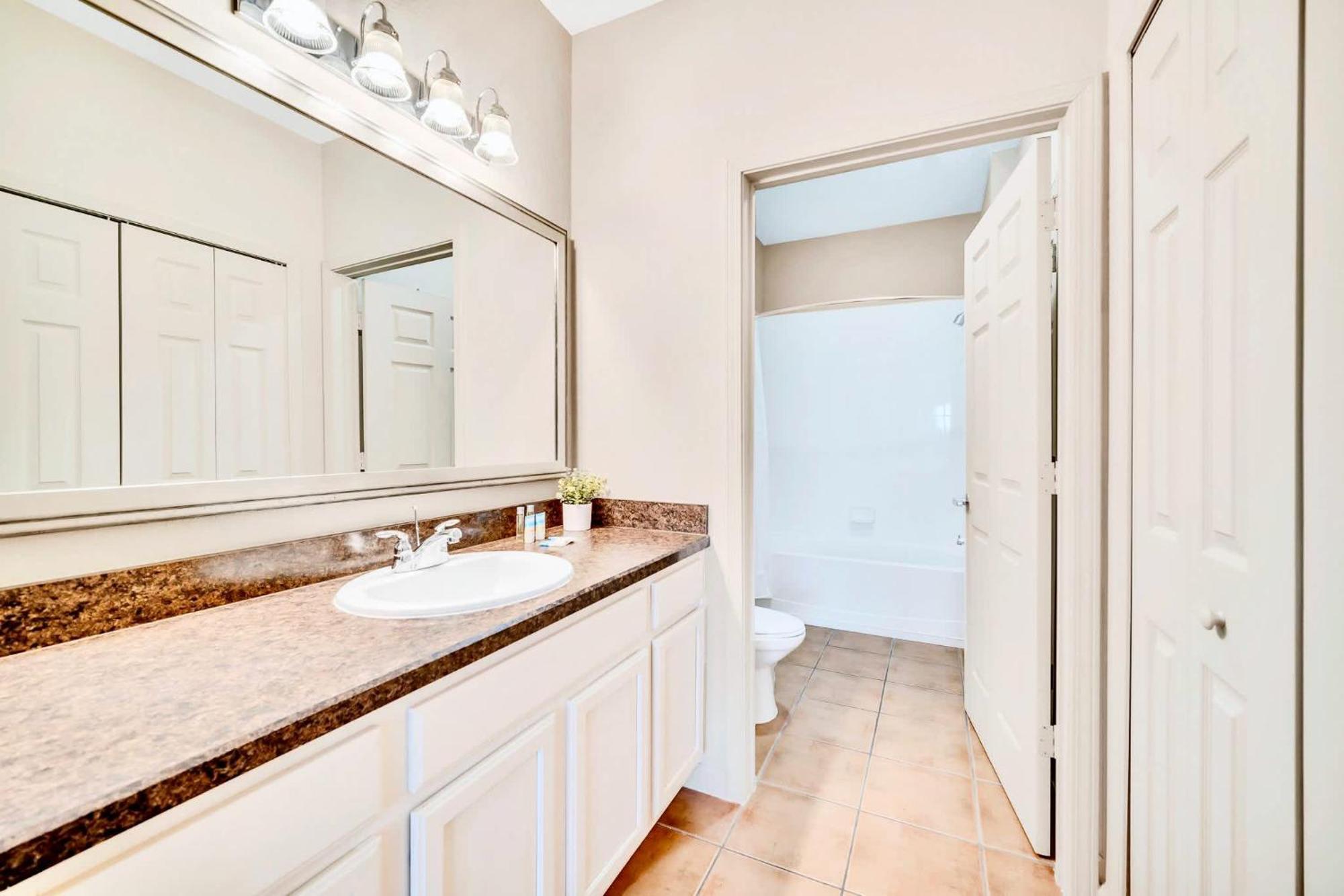 Luxury 2Br Condo - Pool & Hot Tub - Near Disney Orlando Zewnętrze zdjęcie