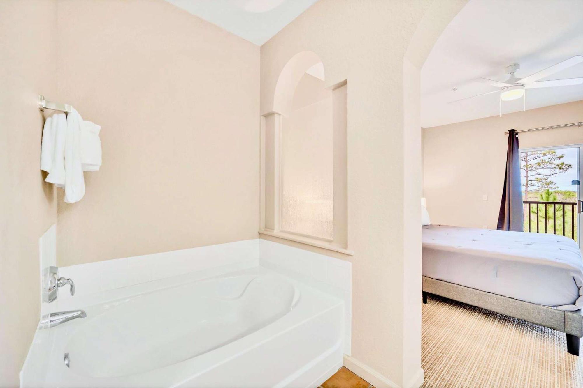 Luxury 2Br Condo - Pool & Hot Tub - Near Disney Orlando Zewnętrze zdjęcie