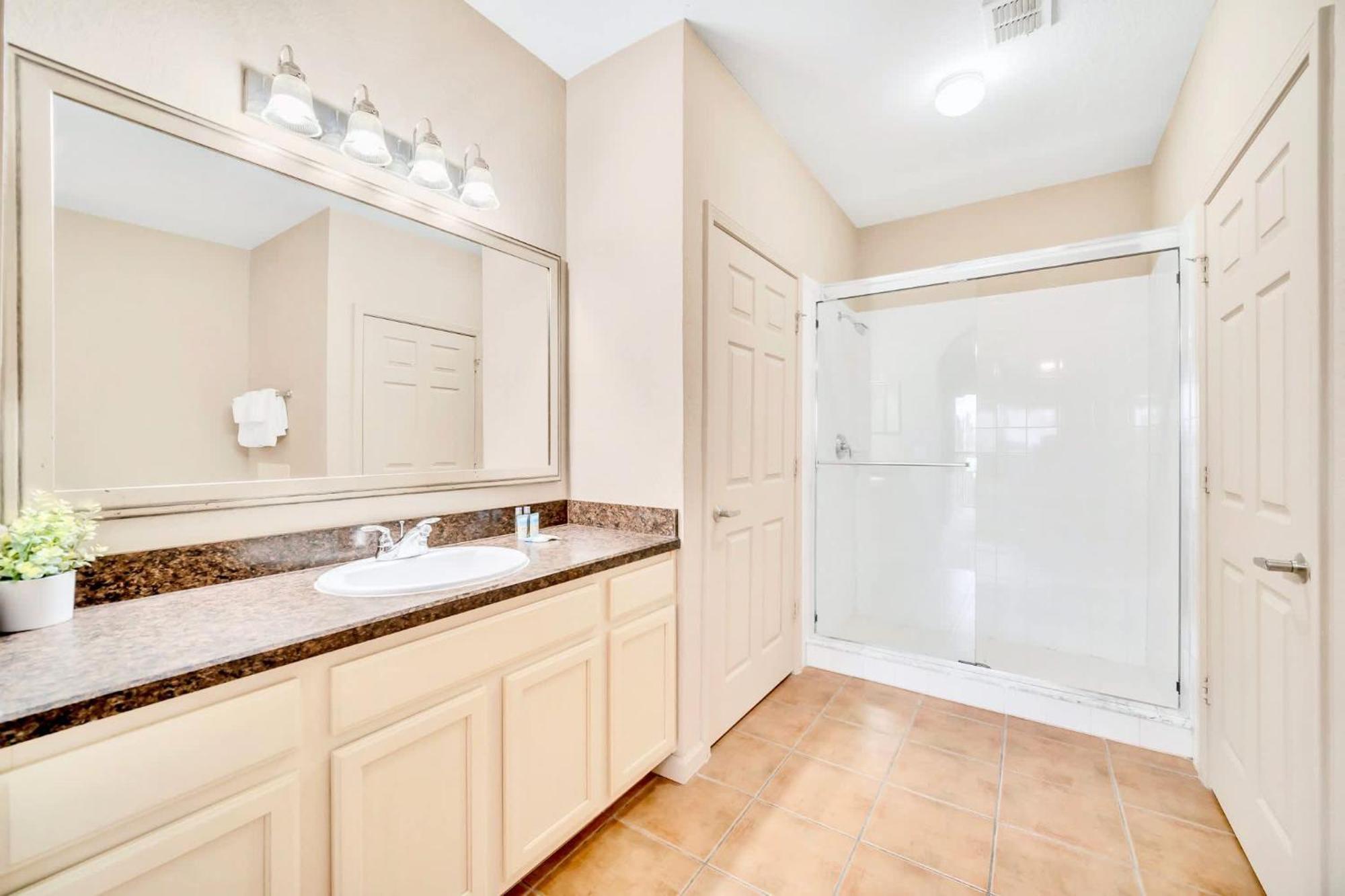 Luxury 2Br Condo - Pool & Hot Tub - Near Disney Orlando Zewnętrze zdjęcie